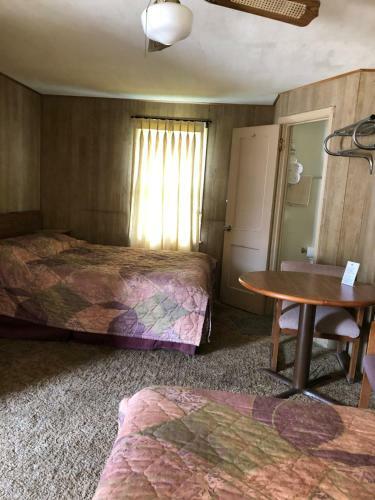 Coronado West Motel