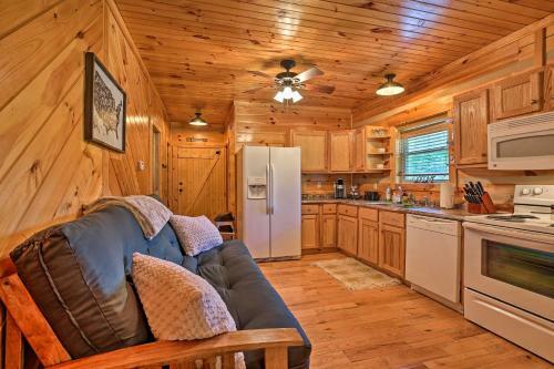 Pet-friendly Cabin With Wifi In Daniel Boone Nf