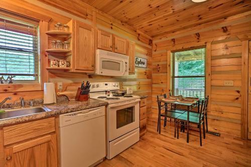 Pet-friendly Cabin With Wifi In Daniel Boone Nf
