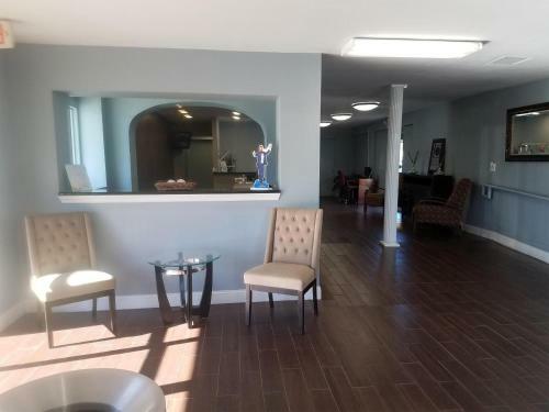 Hotel Coratel Inn & Suites Wichita East