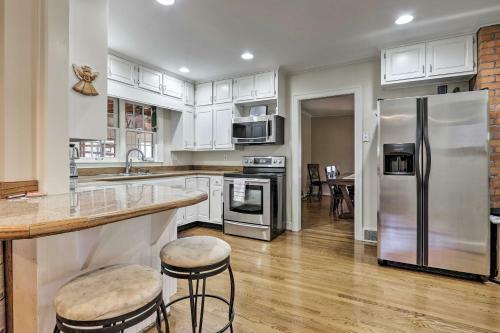 Charming Chevy Chase Home About 1 Mile To Uk Stadium