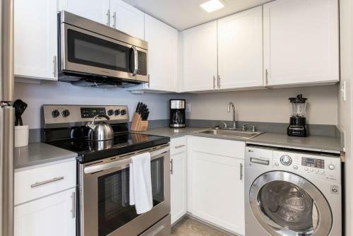 Apartamento Abode Vue At 3rd 1-bedroom Loft-style Suite