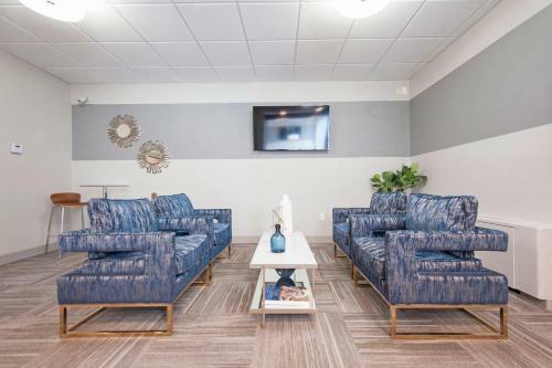 Apartamento Abode Vue At 3rd 1-bedroom Loft-style Suite