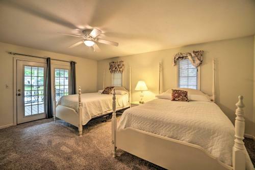 Apartamento Large Condo With Wraparound Deck Less Than 1mi To Marina