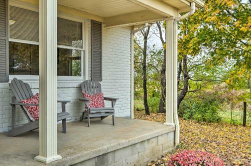 Charming Guesthouse Getaway On 10-acre Farm!