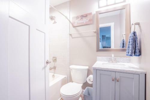 Closest Listing To The Ark, 2 Queen Beds