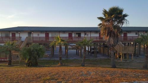 Hotel Wateredge Beach Resort