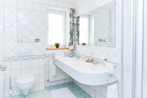 Hotel-restaurant Sch�ne Aussichten