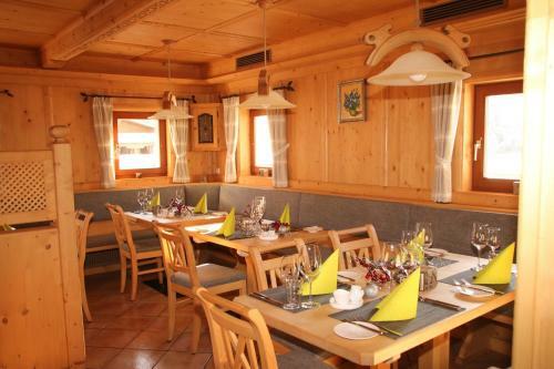 Hostal Gasthaus Mamooserhof