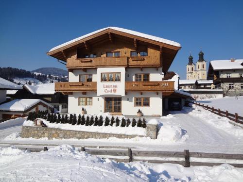 Apartamentos Landhaus Tirol