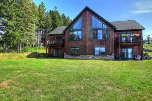 Lodges 17 By Morton & Furbish