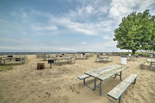 Apartamento Chesapeake Beach Apt Walk To Bay, Beach And Marina!