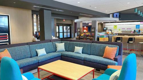 Hotel Tru By Hilton Baltimore Harbor East