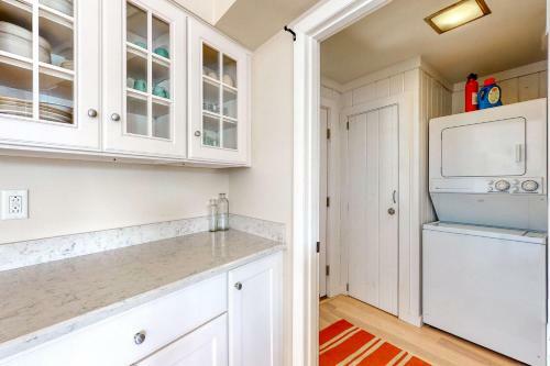 Sea Breeze Cottage