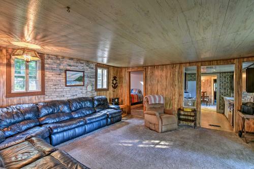 Life On The Lake With Private Dock And Fire Pit!