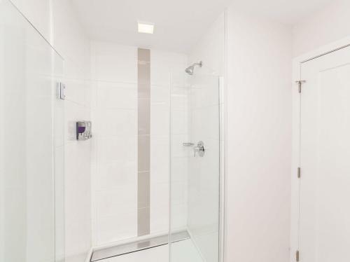 Apartamento 2br Elegant Luxury Suite With Gym & Pool By Envitae
