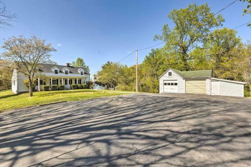 Waterfront Home With Dock, Kayaks, And Sailboat!