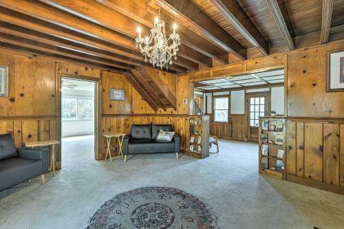 Waterfront Home With Dock, Kayaks, And Sailboat!