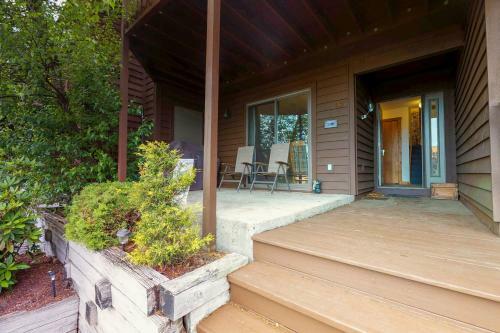 Bear's Den At Sunplace