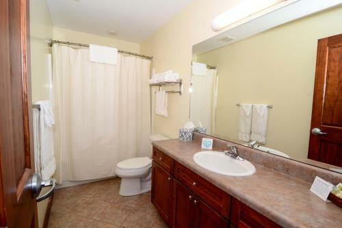 B106 - 1 Bedroom Standard View Suite At Lakefront Hotel