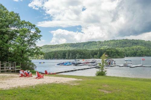 Hotel A123- Studio Lake View Suite, First Floor Unit, Has A Private Balcony!