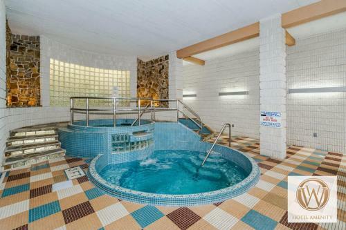 502f - Lakefront 3 Bedroom Condo With 2 Bathrooms, Free Wifi!