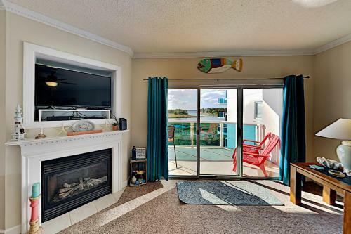 Apartamento Bayfront Condo With Pool & Balcony - Walk To Beach Condo