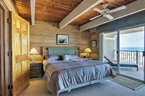 Apartamento Nautical Beachfront Condo With Deck And Ocean Views!