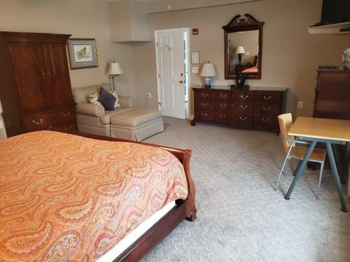 Blue Heron Inn - A Bed And Breakfast Llc