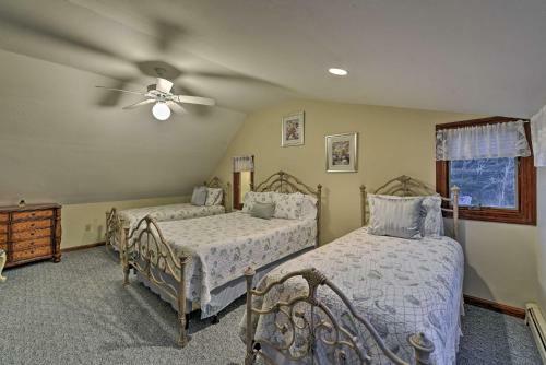 Bourne Home With Hot Tub And Deck, 10 Mins To Beaches!