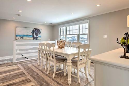 Bourne Home With Deck, Steps From Cape Cod Canal