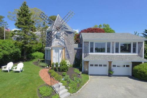 #635 - The Carriage House