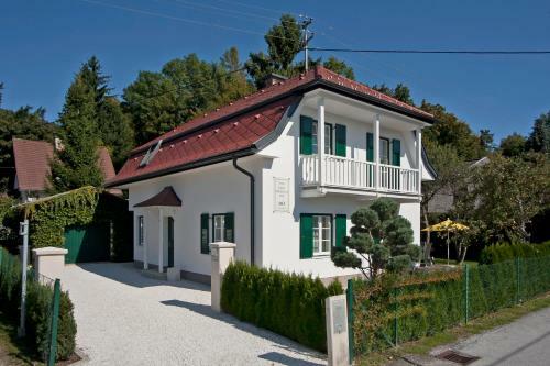 Ferienhaus Kleine Gartenvilla