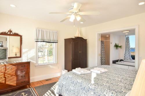 446 Waterfront Fun Awaits In This Huge Family Estate