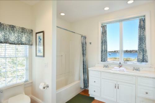 446 Waterfront Fun Awaits In This Huge Family Estate