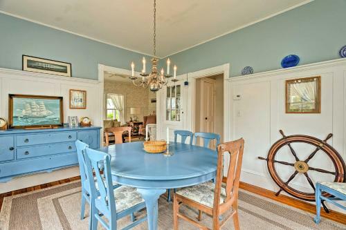 Nantucket Retreat With Deck Walk To The Ferry!