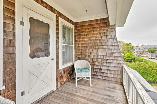 Nantucket Retreat With Deck Walk To The Ferry!