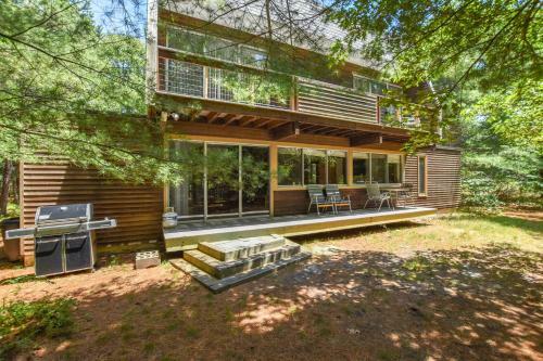 201 Central Yet Secluded Location Architectural Modern Home 5 Mins To Beach