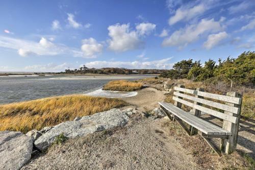 West Hyannisport Home With Deck - Walk To Beach!