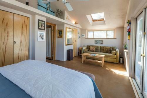 315 Waterfront On Blackfish Creek With Sweeping Views Convenient Location