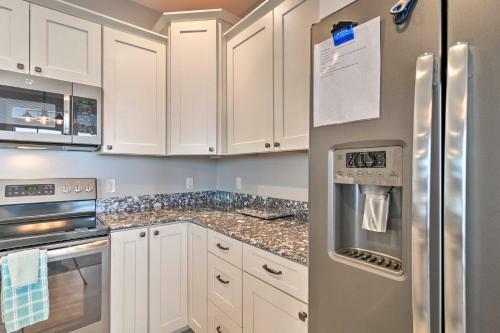 Lakefront Cadillac Home With Dock - Mins To Hiking