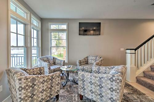 Lakefront Cadillac Home With Dock - Mins To Hiking