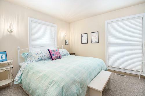Birchwood: Enchanting Lake Michigan View
