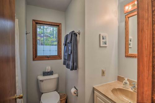 Extra-clean Cozy Cottage Near Harbor Springs!