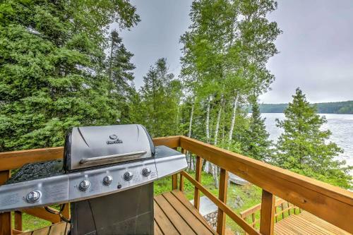 Chicagon Lakefront Cabin With Private Sauna & Dock Home