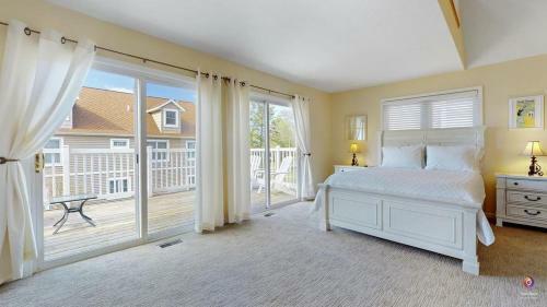 Simply South Haven!!! Steps From Downtown And 3 Blocks To South Beach