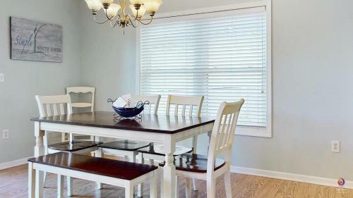 Simply South Haven!!! Steps From Downtown And 3 Blocks To South Beach