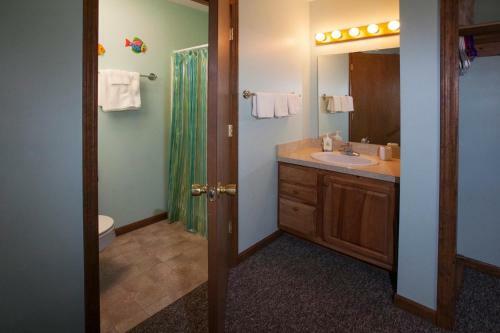 Villa Goshorn Lake Cottage #9
