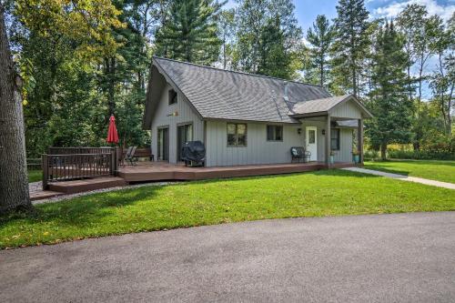 Riverfront Traverse City Cabin With Kayaks And Fire Pit