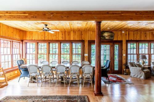 Barefoot Beach House